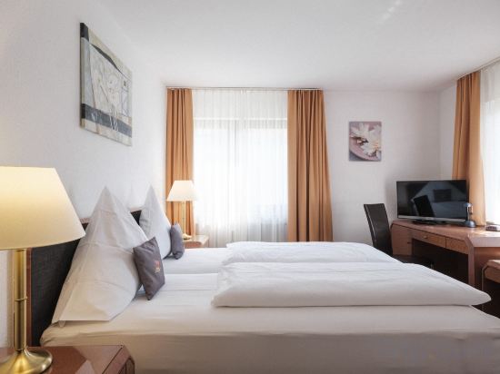 Фото Hotel Flora Stuttgart - Möhringen