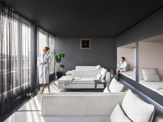 Фото Falkensteiner Hotel Belgrade