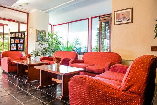 Внешний вид отеля Hotel Galant в Венария-Реале, фото 5