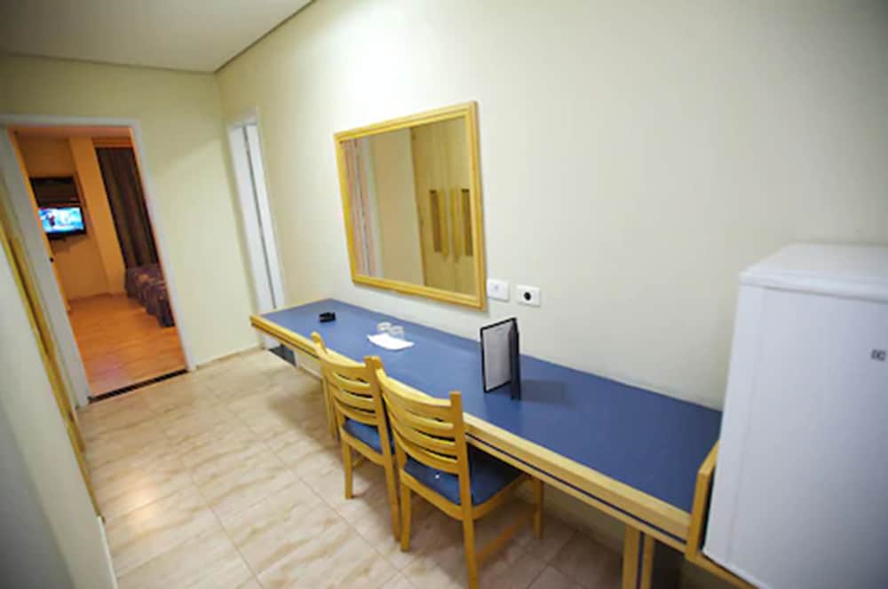 Фото Hotel Columbia