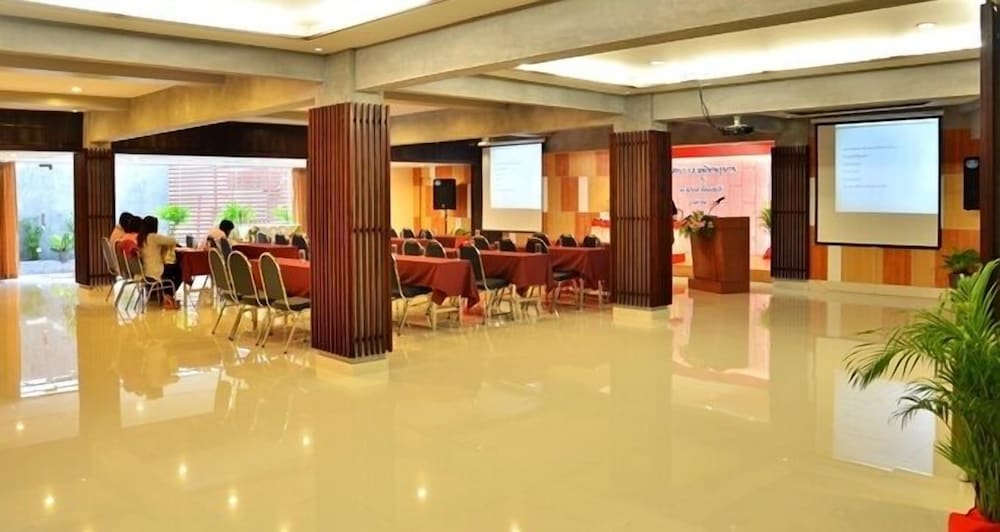 Фото Friendlytel Hotel