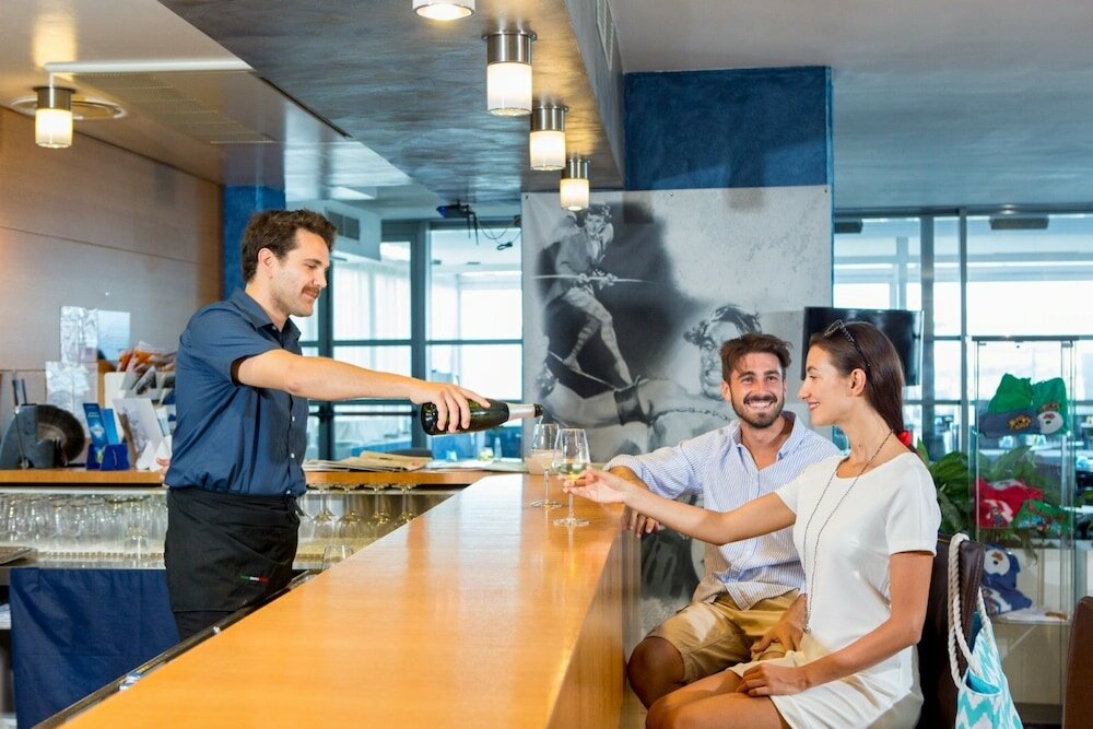 Фото Sea Lion Hotel