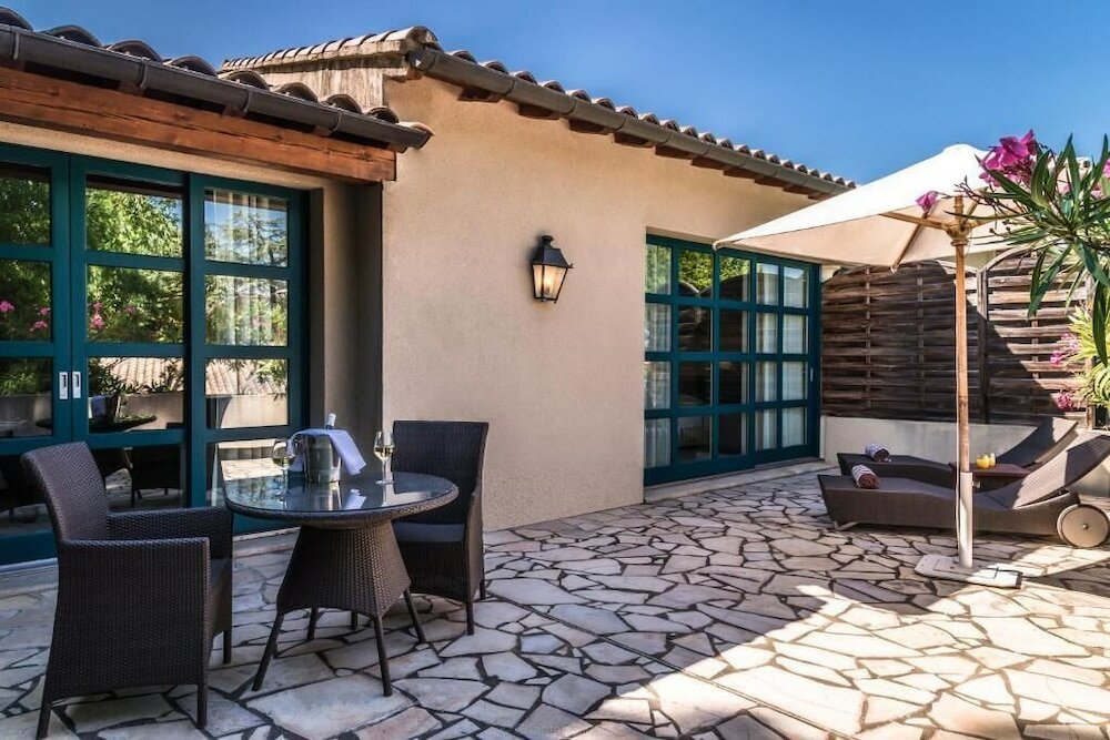 Фото Best Western La Magnaneraie