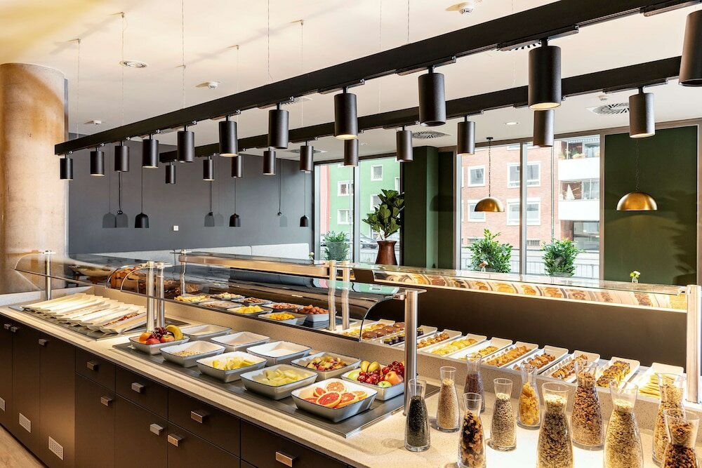 Фото Nh Köln Altstadt