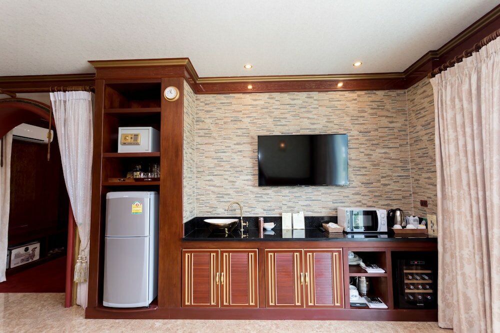 Фото Erawan Hotel