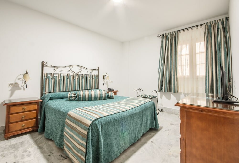 Фото Hotel La Parrita