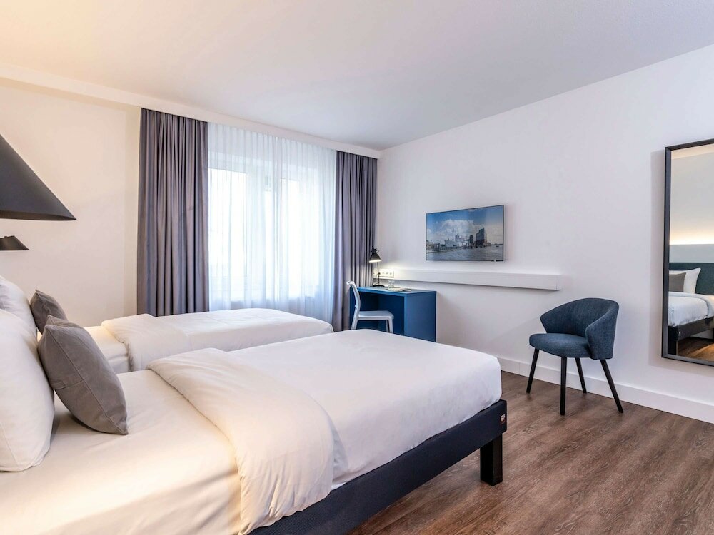 Фото Ibis Styles Hamburg Alster City