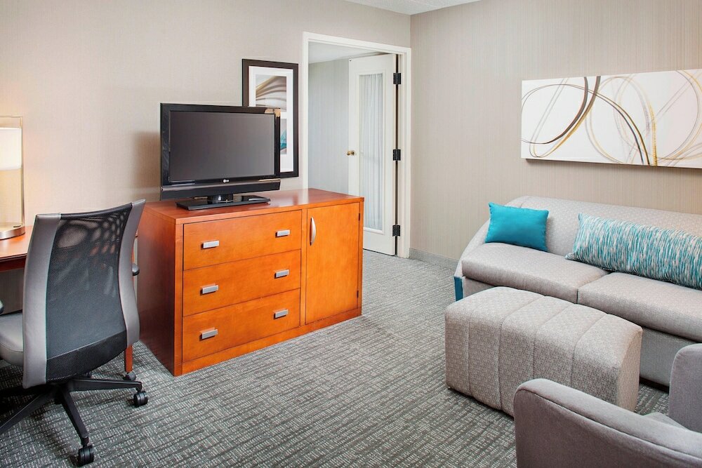 Фото Courtyard by Marriott Ann Arbor