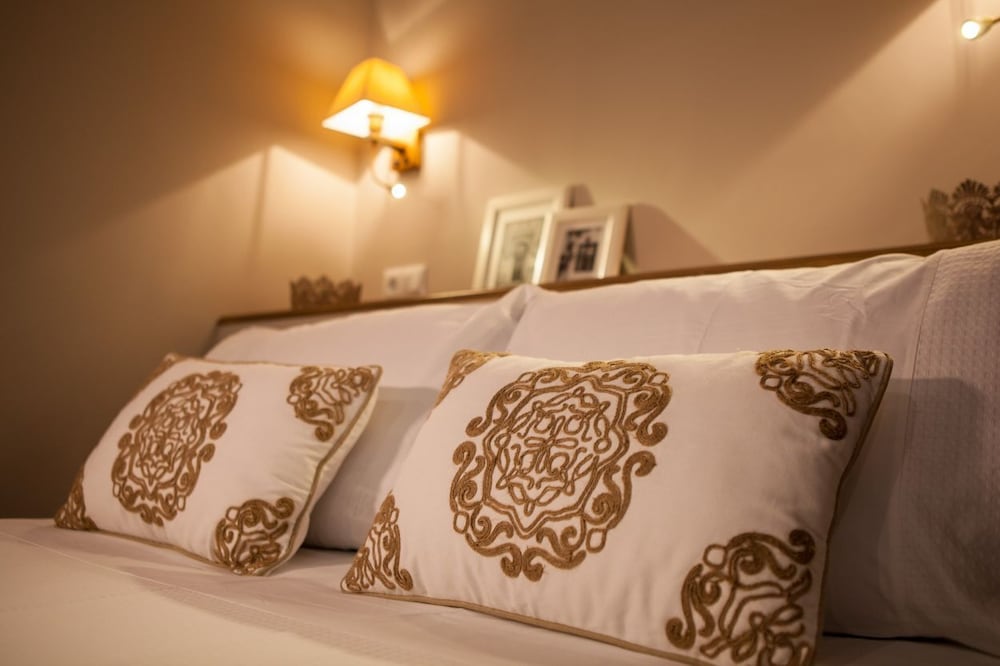 Фото Hostal Boutique Plaza Cantarero