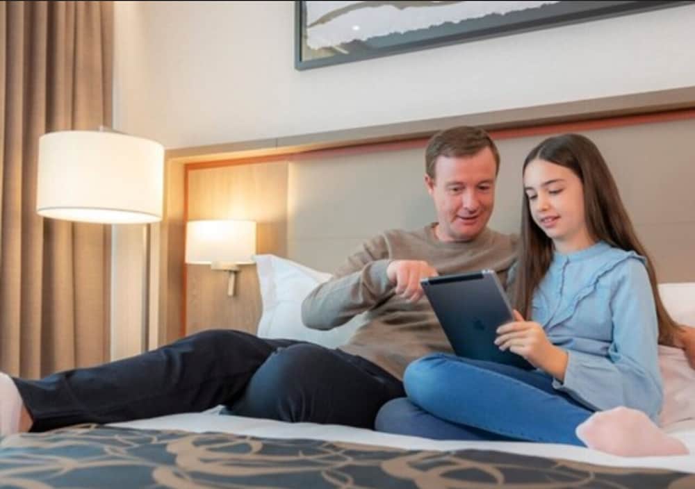 Фото Clayton Hotel Dublin Airport