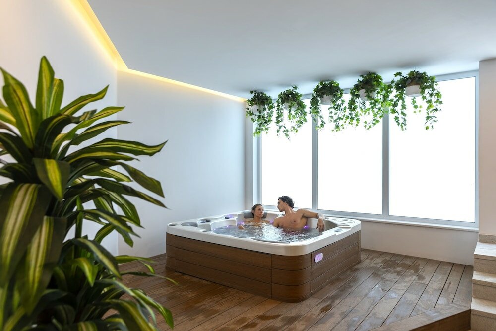 Фото Leonardo Crystal CoveHotel & Spa by the Sea