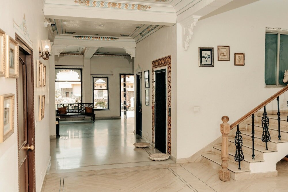 Фото Hotel Boheda Palace