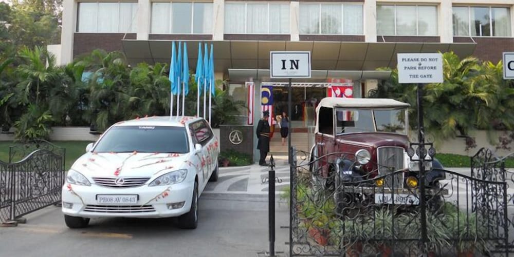 Фото Hotel Aquamarine