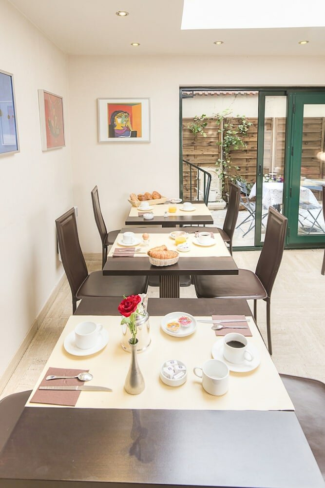 Фото Hôtel Pierre Nicole