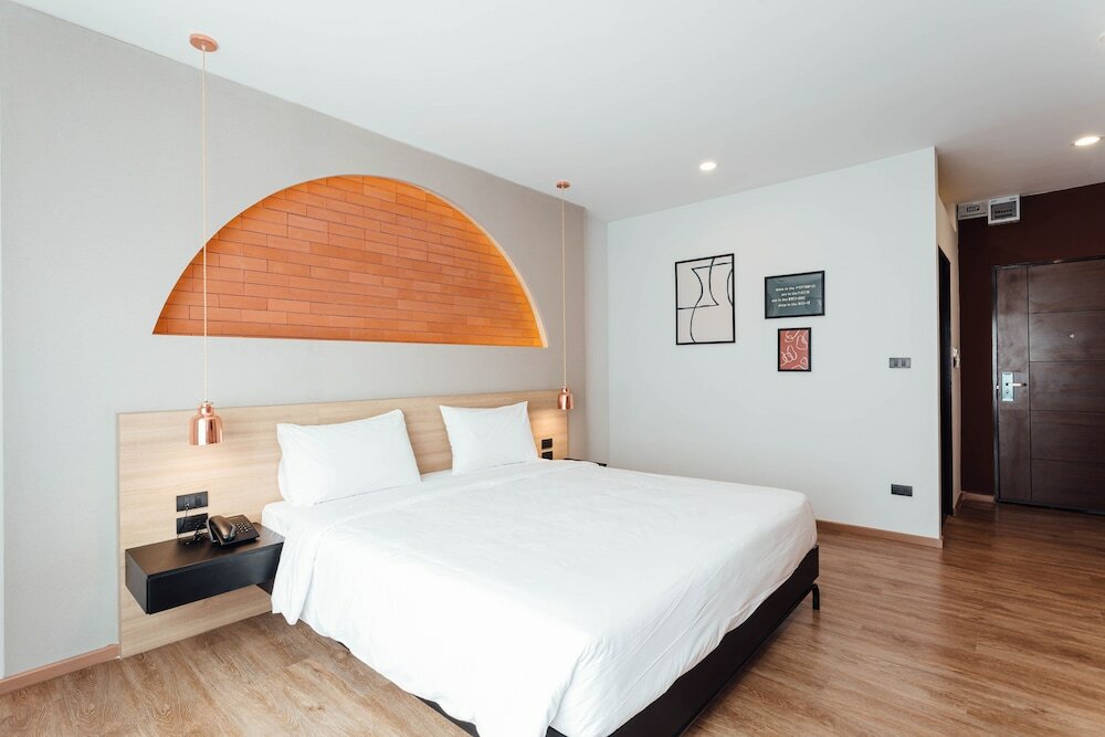 Фото Clay Hotel Udonthani