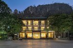 Guilin Crystal Crescent Moon Hotel