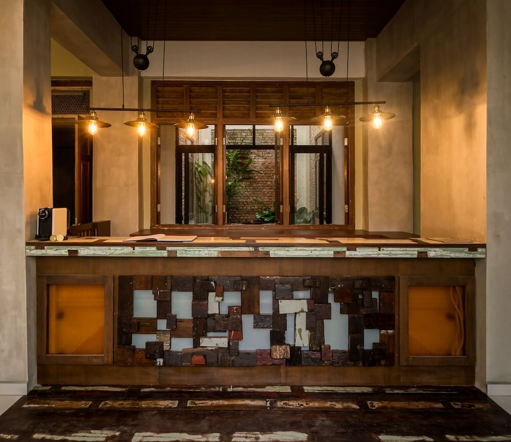 Фото Treasures Hotel and Suites