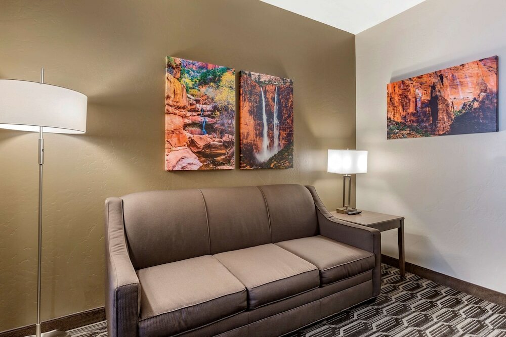 Фото Best Western Plus Zion Canyon Inn & Suites