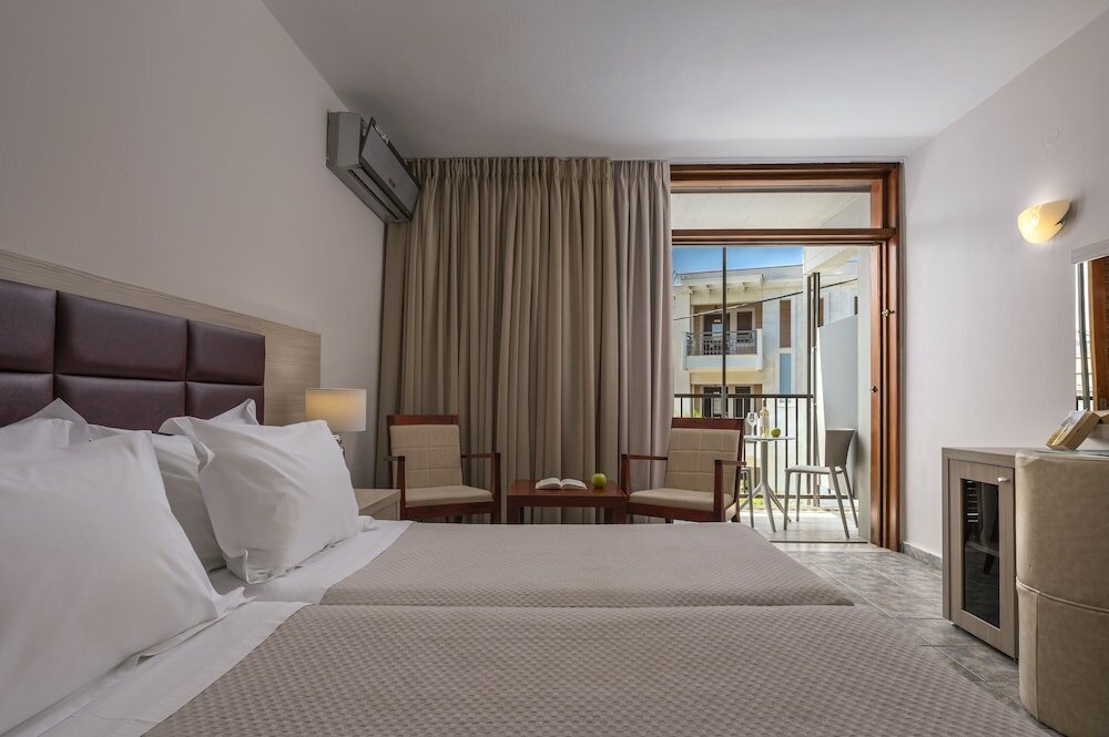 Фото Alkyon Hotel