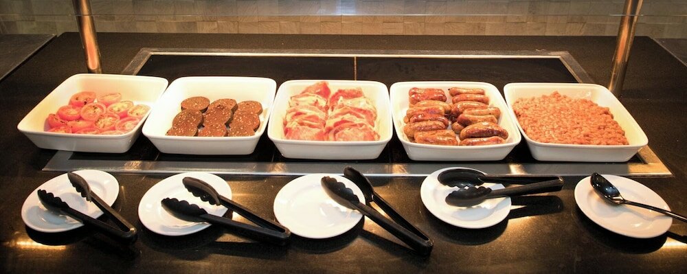 Фото Crowne Plaza London - Gatwick Airport