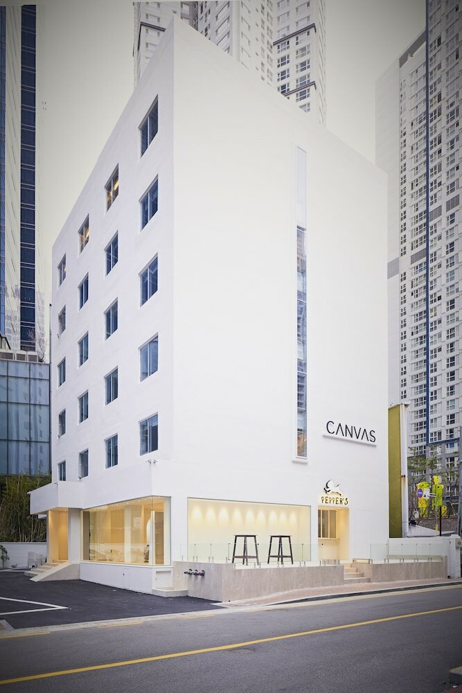 Фото Canvas Hostel - Black