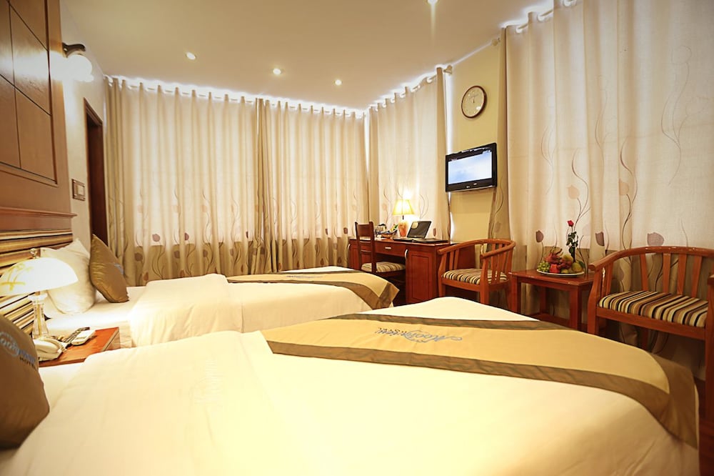 Фото Moon View Hotel