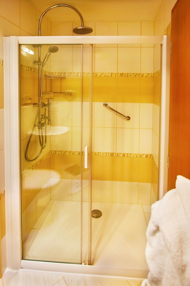 Фото Hotel Danubia Gate