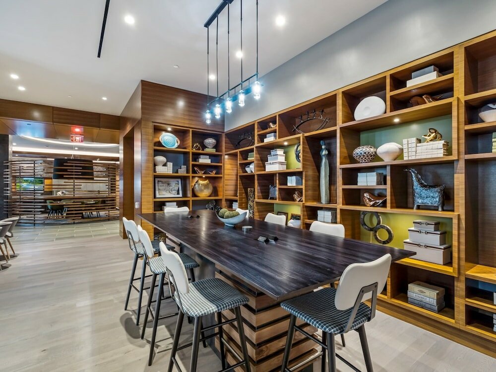 Фото Global Luxury Suites at Reston Town Center