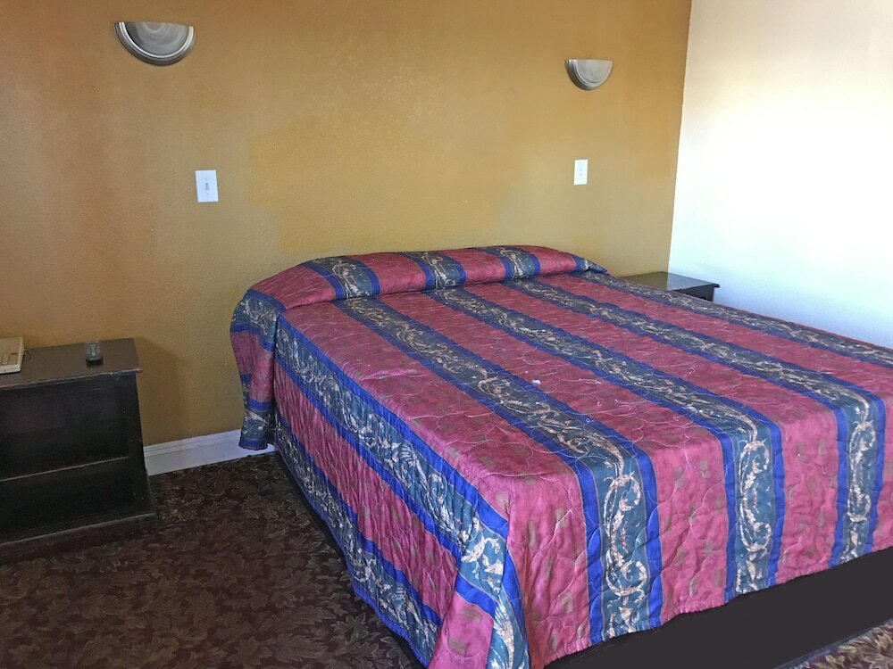 Фото Satellite Motel