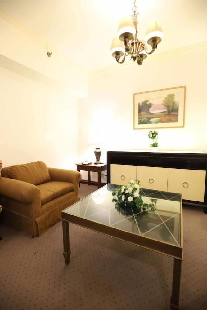 Фото Tiara Oriental Hotel