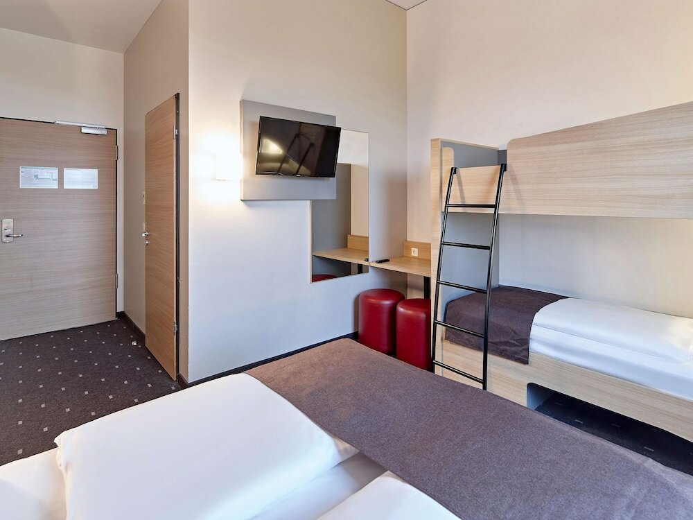 Фото B&b Hotel Köln-Troisdorf