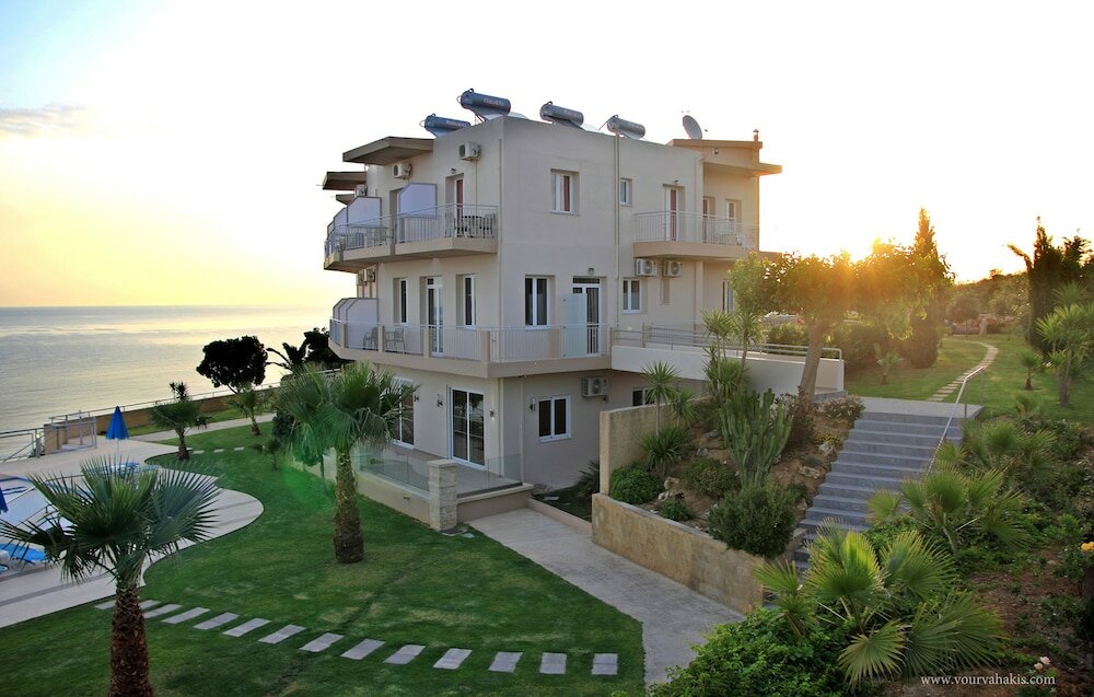 Фото Renieris Hotel