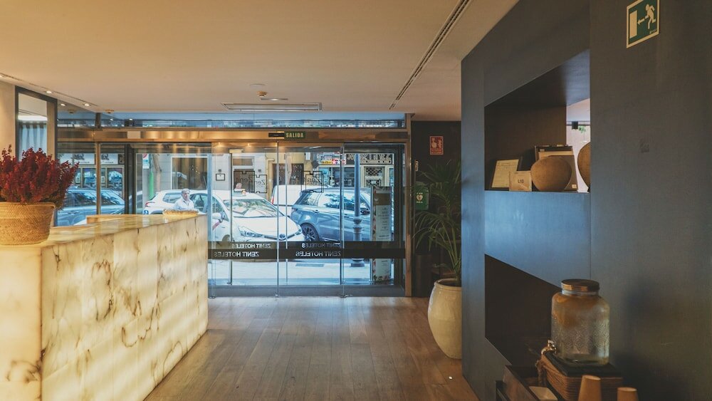 Фото Hotel Zenit Abeba