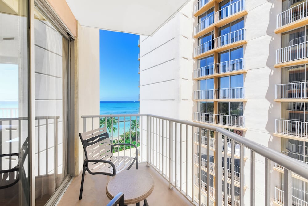 Фото Park Shore Waikiki