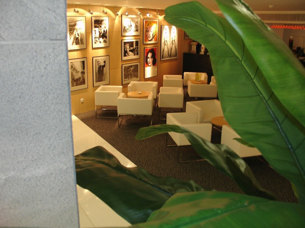 Фото VIP Executive Azores Hotel