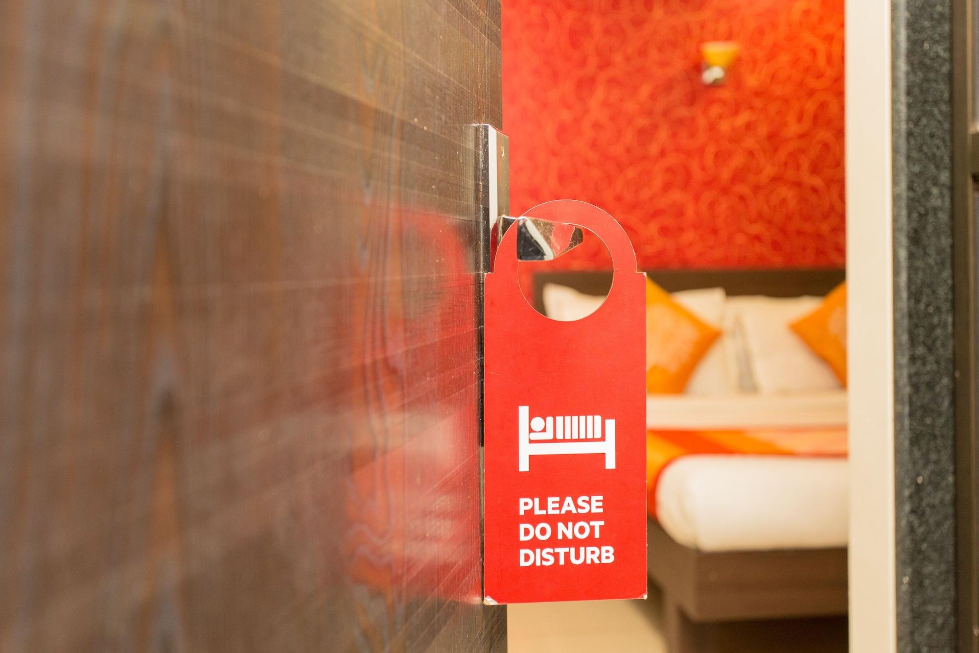 Фото FabHotel Adore Inn