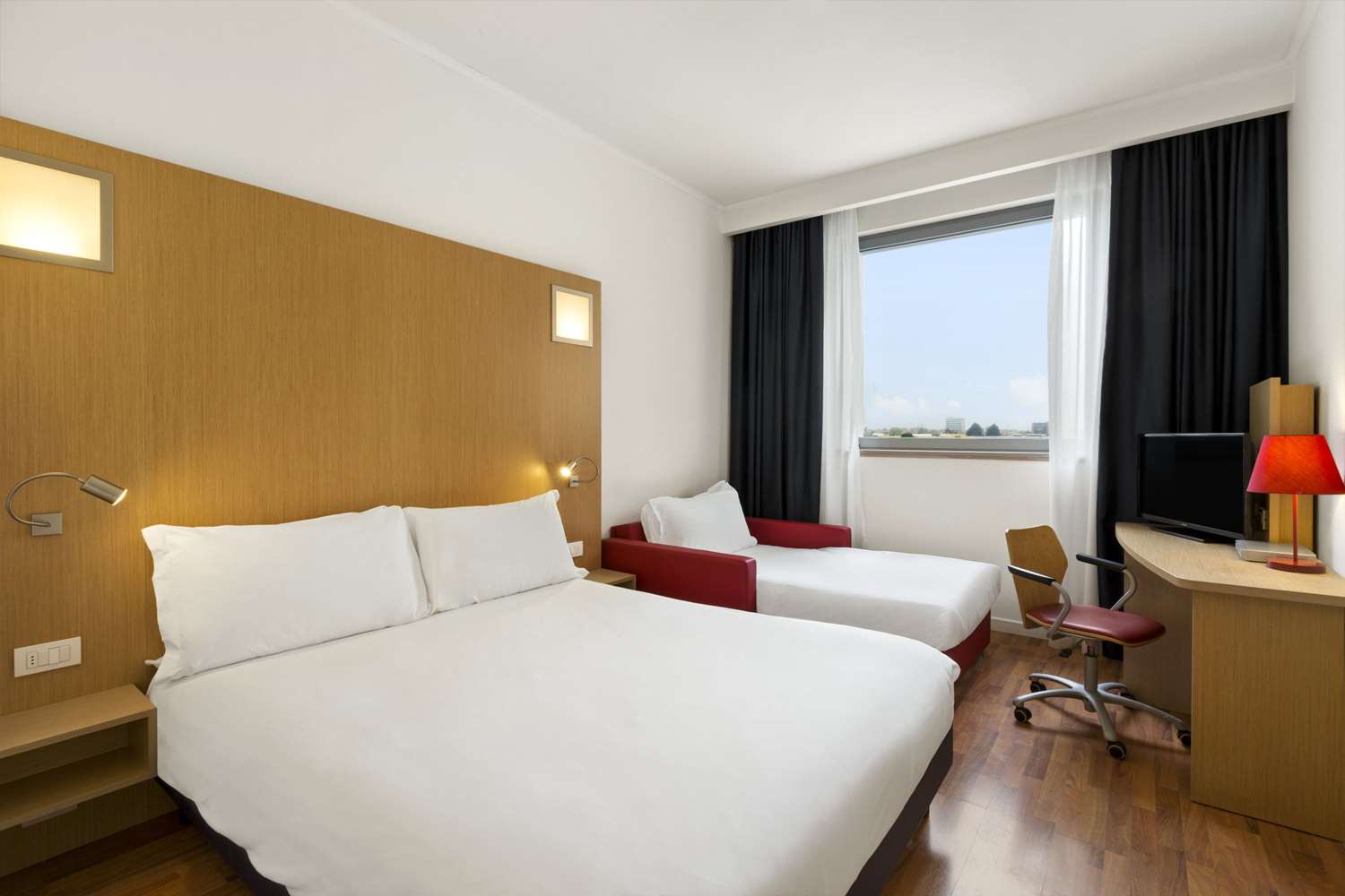 Фото Mitico Hotel