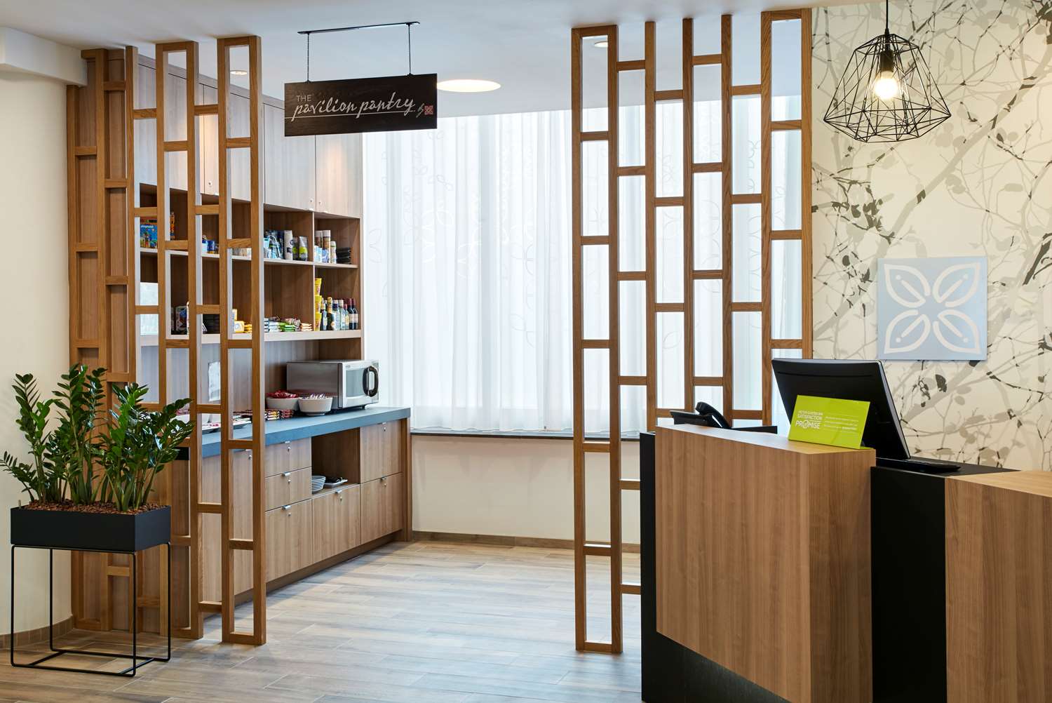 Фото Hilton Garden Inn Brussels City Centre