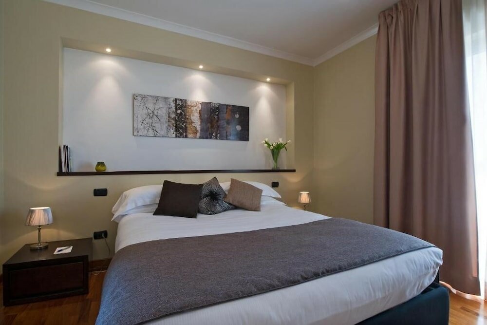 Фото Garden Hotel