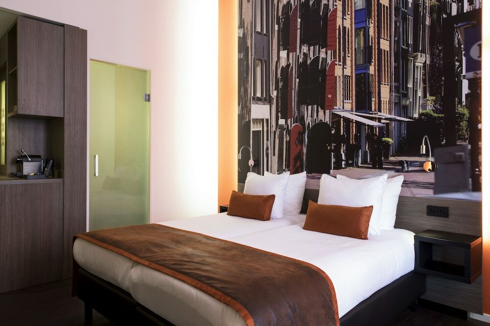 Фото The Manor Amsterdam