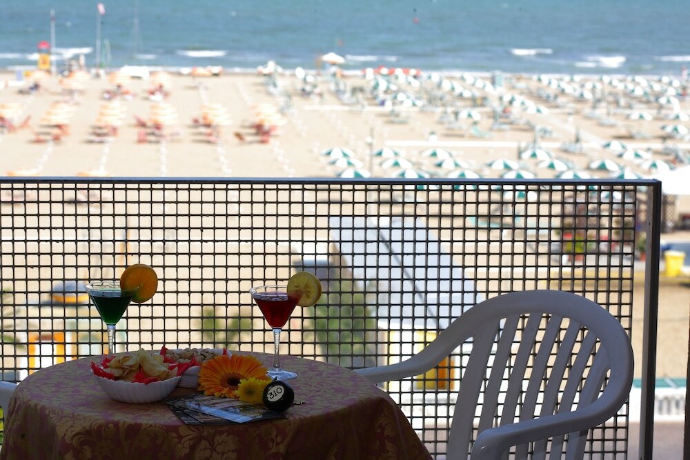 Фото Hotel Derby