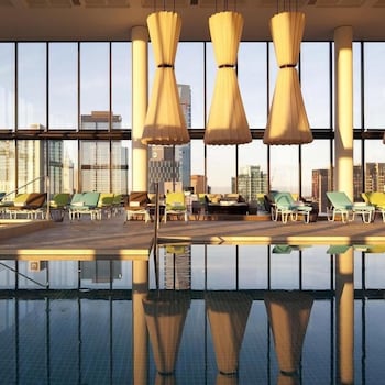 Фото Crown Metropol