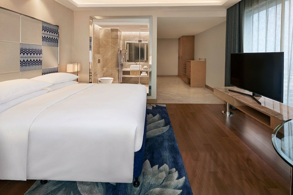 Фото Renaissance Dhaka Gulshan Hotel