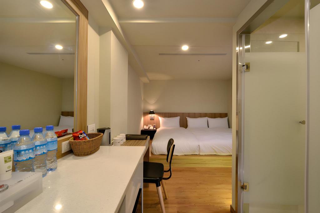 Фото Smile Inn - Taipei Main Station