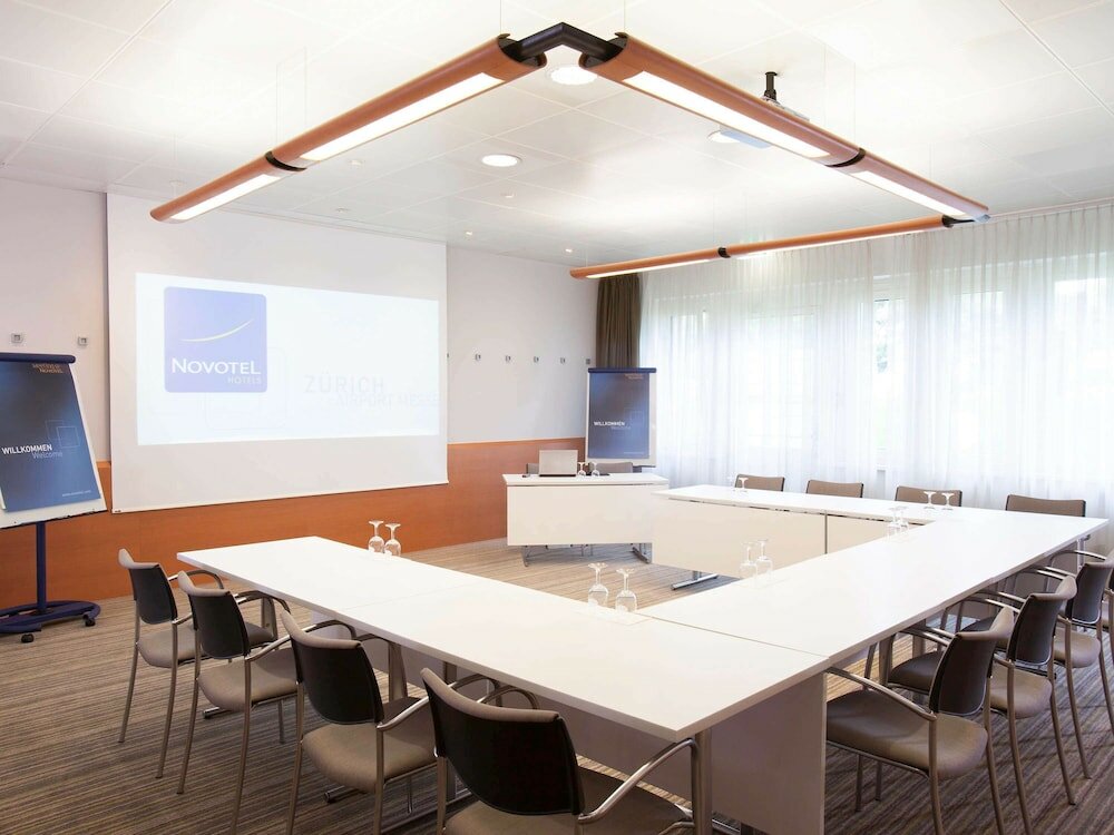 Фото Novotel Zurich Airport Messe