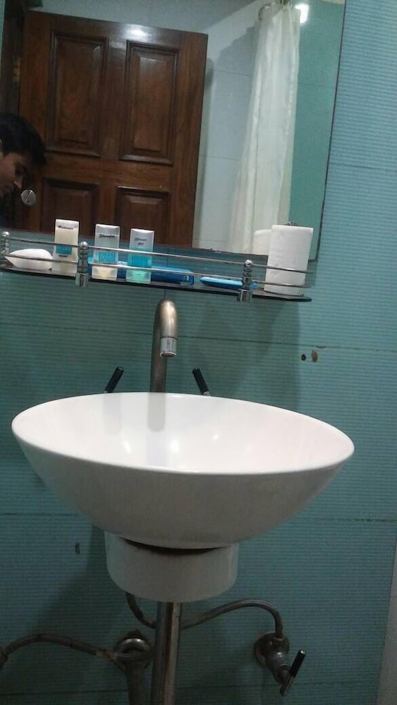 Фото The Pearl Hotel, Kolkata