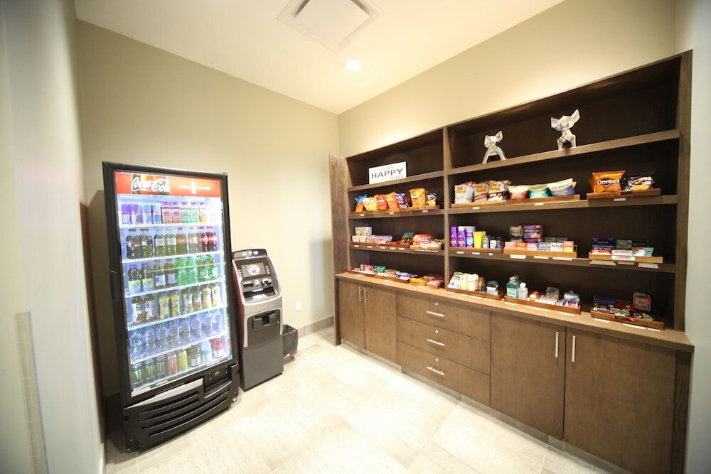 Фото Wyndham Garden Edmonton Airport