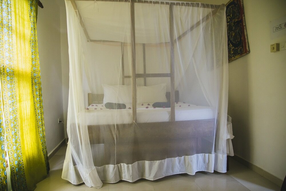 Фото Moonshine Uroa Boutique Hotel