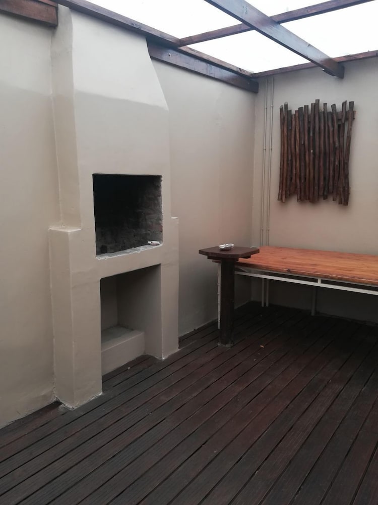 Фото The Birdhouse