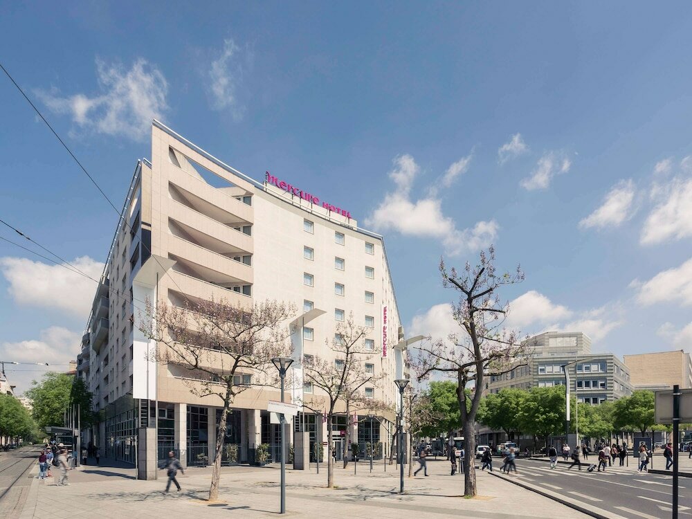 Фото Mercure Lyon Centre Charpennes Parc de la Tête d'Or